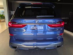 2022 BMW
                X7 M50I