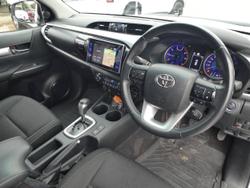 2019 Toyota
Hilux 4x4 Hilux 4x4 SR5 2.8L T Diesel Automatic Double Cab 1Y46290 005