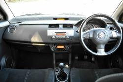 2010 Suzuki
Swift RE4