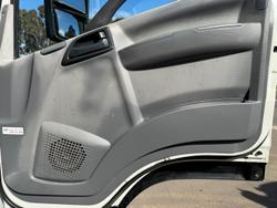 2009 Isuzu Frr 500 WHITE