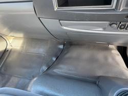 2009 Isuzu Frr 500 WHITE