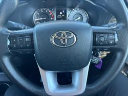 2021 Toyota
Hilux SR Hi-Rider
