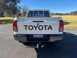2021 Toyota
Hilux SR Hi-Rider
