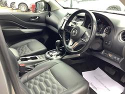 2022 Nissan
Navara ST-X