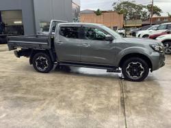 2022 Nissan
Navara ST-X