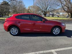 2015 Mazda
3 Neo