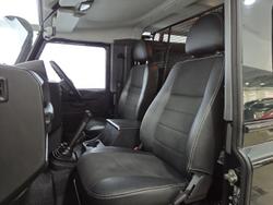 2016 Land Rover
Defender