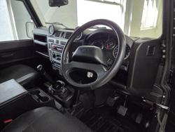 2016 Land Rover
Defender