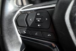 2022 Isuzu
MU-X LS-T