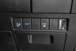 2022 Isuzu
MU-X LS-T