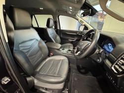 2022 Ford
Everest Trend