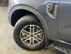2022 Ford
Everest Trend