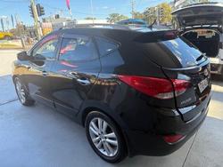 2010 Hyundai
ix35 Highlander