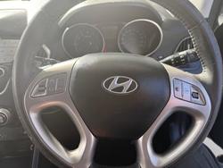 2010 Hyundai
ix35 Highlander