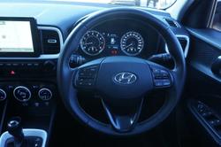 2021 Hyundai
Venue Elite