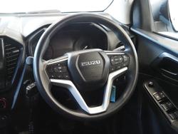 2023 Isuzu
D-MAX SX