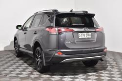 2017 Toyota
RAV4 GXL