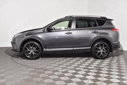 2017 Toyota
RAV4 GXL
