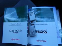 2011 Toyota
Landcruiser Prado GXL