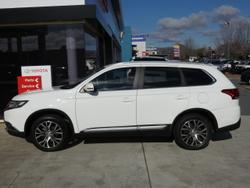2015 Mitsubishi
Outlander XLS