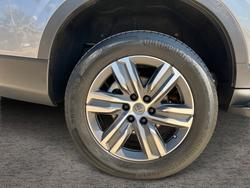 2021 LDV D90