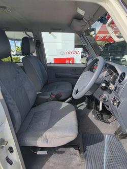 2011 Toyota
Landcruiser GXL