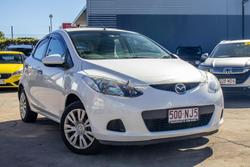 2010 Mazda
                2 Neo