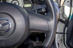 2010 Mazda
2 Neo