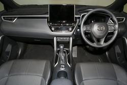 2024 Toyota
Corolla Cross GXL
