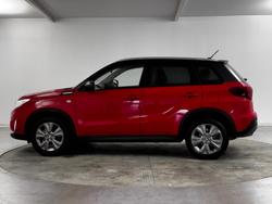 2023 Suzuki
Vitara