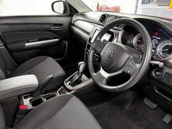 2023 Suzuki
Vitara