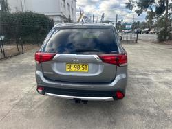2017 MITSUBISHI
OUTLANDER LS SAFETY PACK (4x4) 7 SEATS