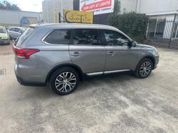 2017 MITSUBISHI
OUTLANDER LS SAFETY PACK (4x4) 7 SEATS