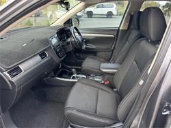 2017 MITSUBISHI
OUTLANDER LS SAFETY PACK (4x4) 7 SEATS