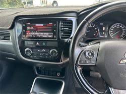 2017 MITSUBISHI
OUTLANDER LS SAFETY PACK (4x4) 7 SEATS