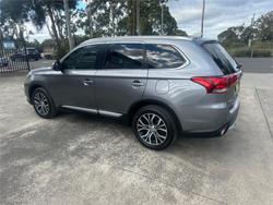 2017 MITSUBISHI
OUTLANDER LS SAFETY PACK (4x4) 7 SEATS