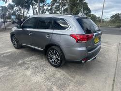 2017 MITSUBISHI
OUTLANDER LS SAFETY PACK (4x4) 7 SEATS