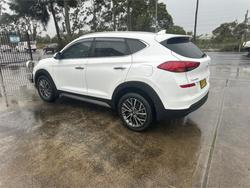 2020 HYUNDAI
                TUCSON ELITE (FWD)