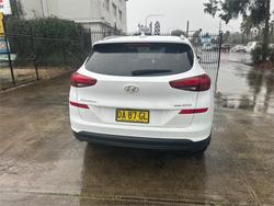 2020 HYUNDAI
                TUCSON ELITE (FWD)