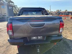 2018 Toyota
Hilux Rugged X