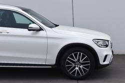 2022 Mercedes-Benz
GLC-Class GLC200