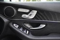 2022 Mercedes-Benz
GLC-Class GLC200