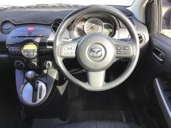 2014 Mazda
2 Neo Sport