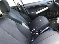 2014 Mazda
2 Neo Sport