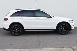 2022 Mercedes-Benz
GLC-Class GLC300