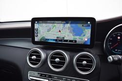 2022 Mercedes-Benz
GLC-Class GLC300