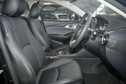2019 Mazda
CX-3 sTouring