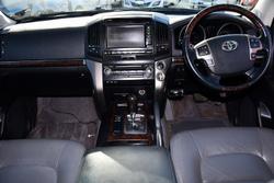 2010 Toyota
                Landcruiser Sahara
