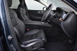2023 Volvo
XC60 Ultimate B5 Bright