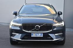2023 Volvo
XC60 Ultimate B5 Bright